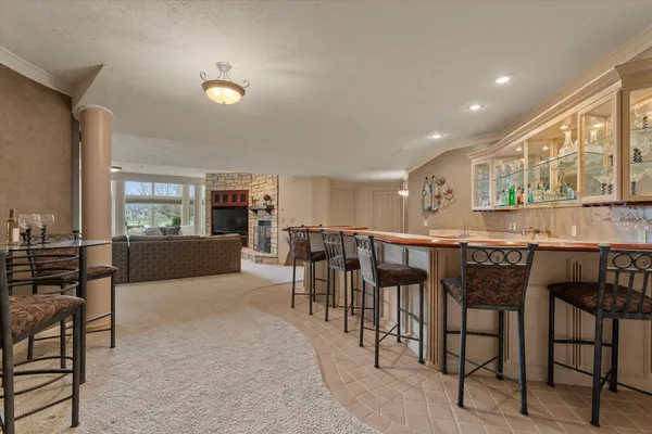 $775,000 | 33084 Lake Forest Court, Niles, MI 49120