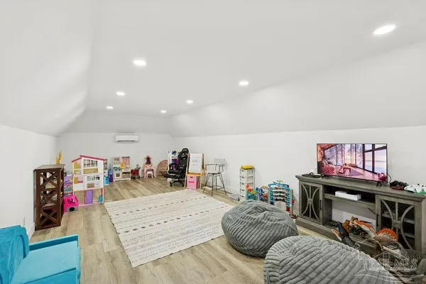 $850,000 | 11278 Old Pine Loop Road, Jay, FL 32565