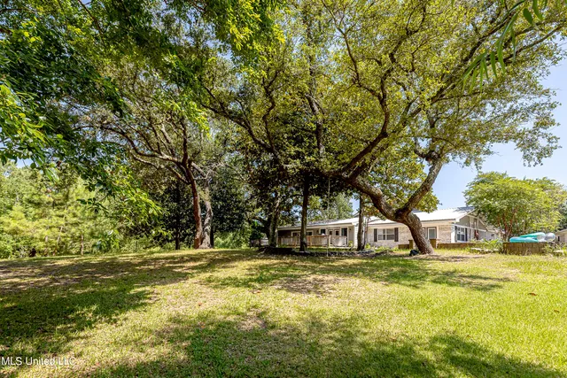 $775,000 | 1802 Stuart Avenue, Ocean Springs, MS 39564