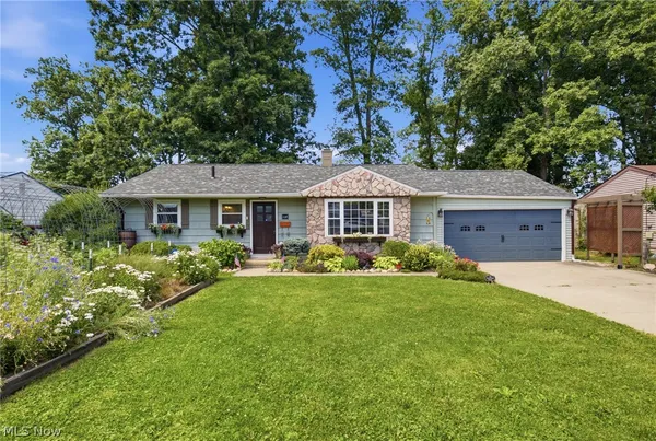 $280,000 | 1136 Overlook Drive, Ashland, OH 44805