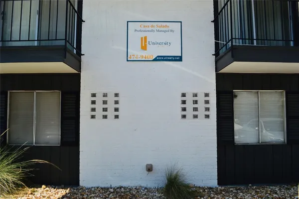 $1,250 | 2610 Salado Street, Unit 110, Austin, TX 78705