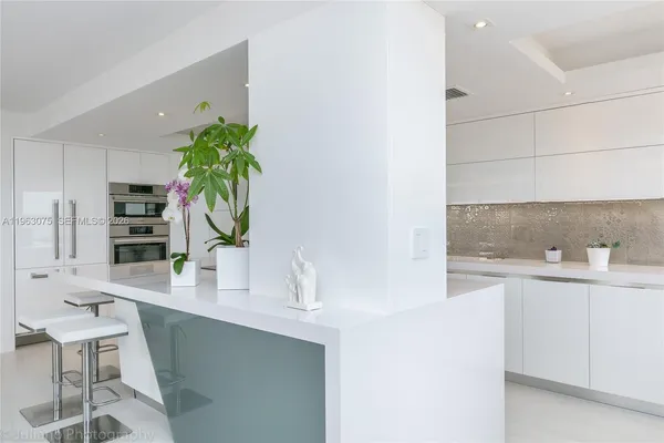 $15,500 | 3 Grove Isle Drive, Unit C502, Miami, FL 33133