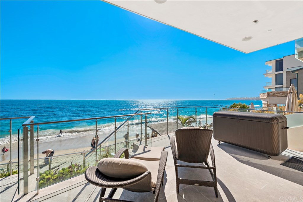 992 Ocean Front Laguna Beach, CA 92651 - Photo 29 of 33 Great room level deck and ocean access.