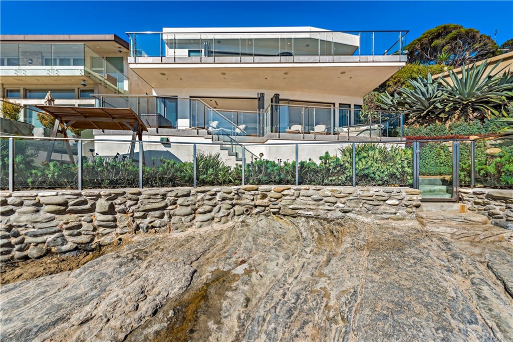 992 Ocean Front Laguna Beach, CA 92651 - Photo 31 of 33 View of home from beach.