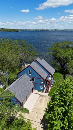 $1,595,000 | 1904 Barber Drive, Stoughton, WI 53589
