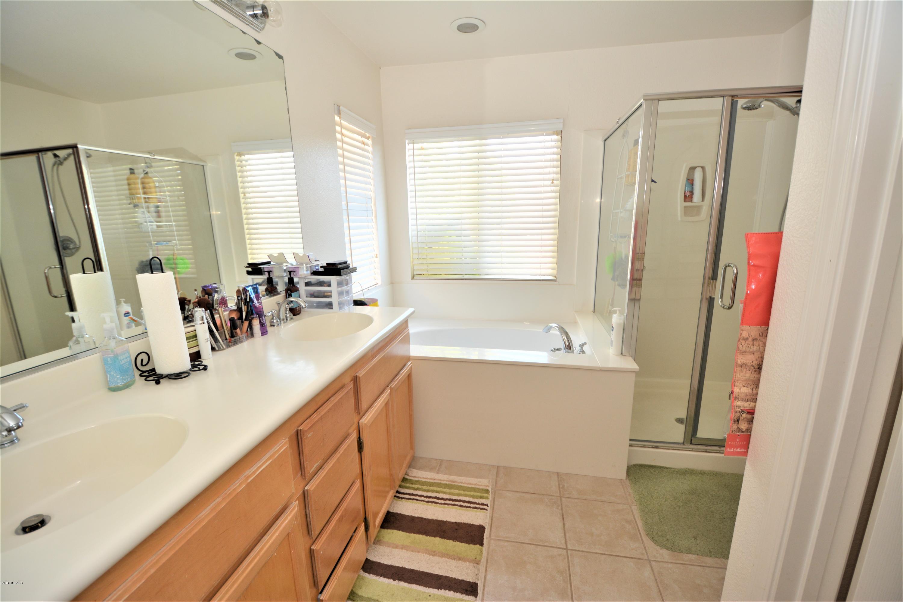 538 Navito Way Oxnard, CA 93030 - Photo 11 of 14 DSC_1073