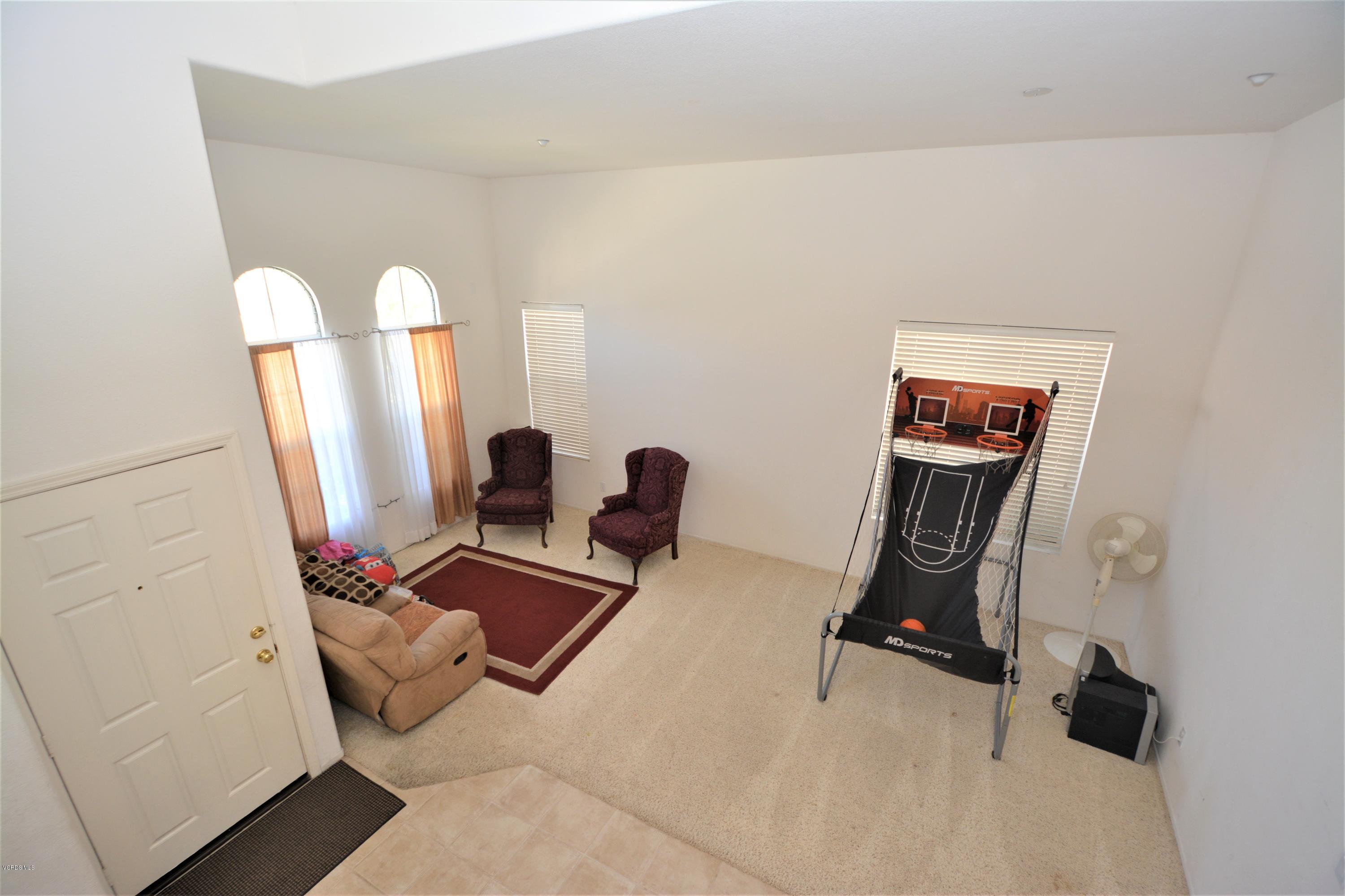 538 Navito Way Oxnard, CA 93030 - Photo 8 of 14 DSC_1070
