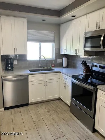 $3,000 | 1450 East Bethany Home Road, Unit 13, Phoenix, AZ 85014