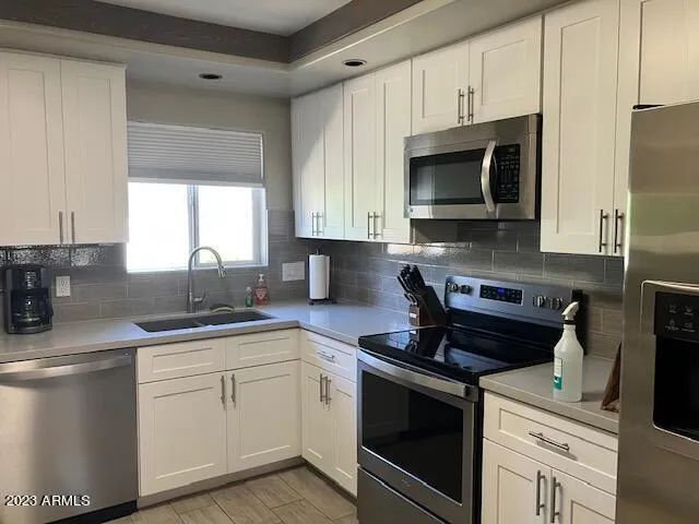 $3,000 | 1450 East Bethany Home Road, Unit 13, Phoenix, AZ 85014
