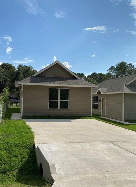 9992 Calendar Street Willis, TX 77318 - Photo 1 of 12