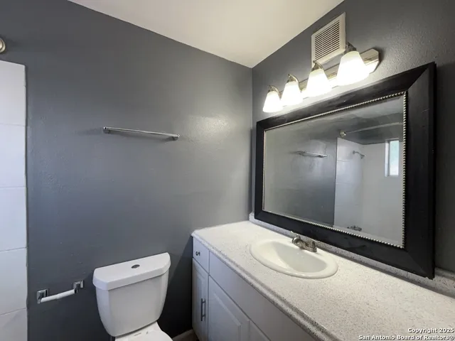 $795 | 2802 Lasses Boulevard, Unit 15, San Antonio, TX 78223
