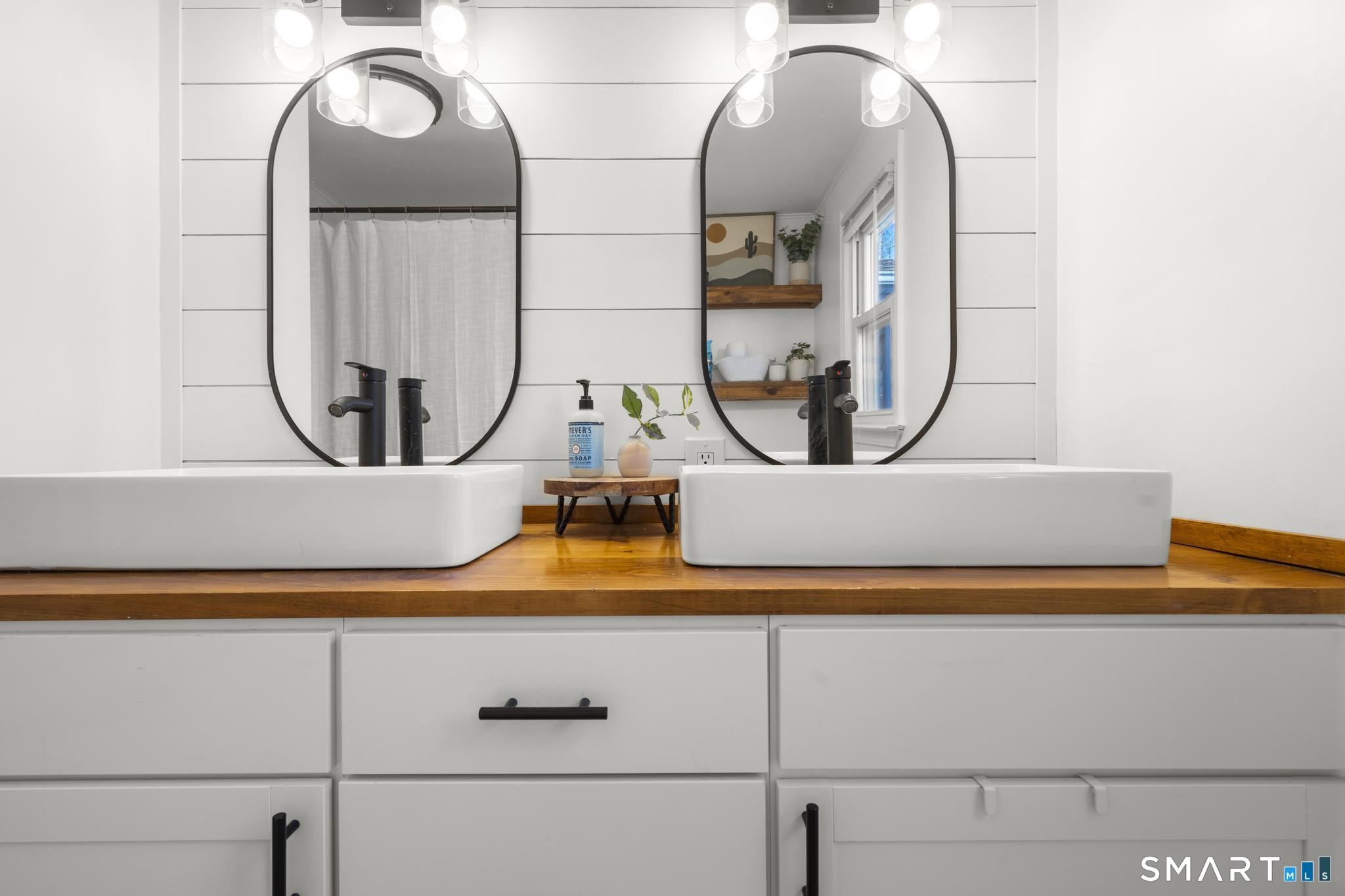 97 Racebrook Road Meriden, CT 06451 - Photo 10 of 35