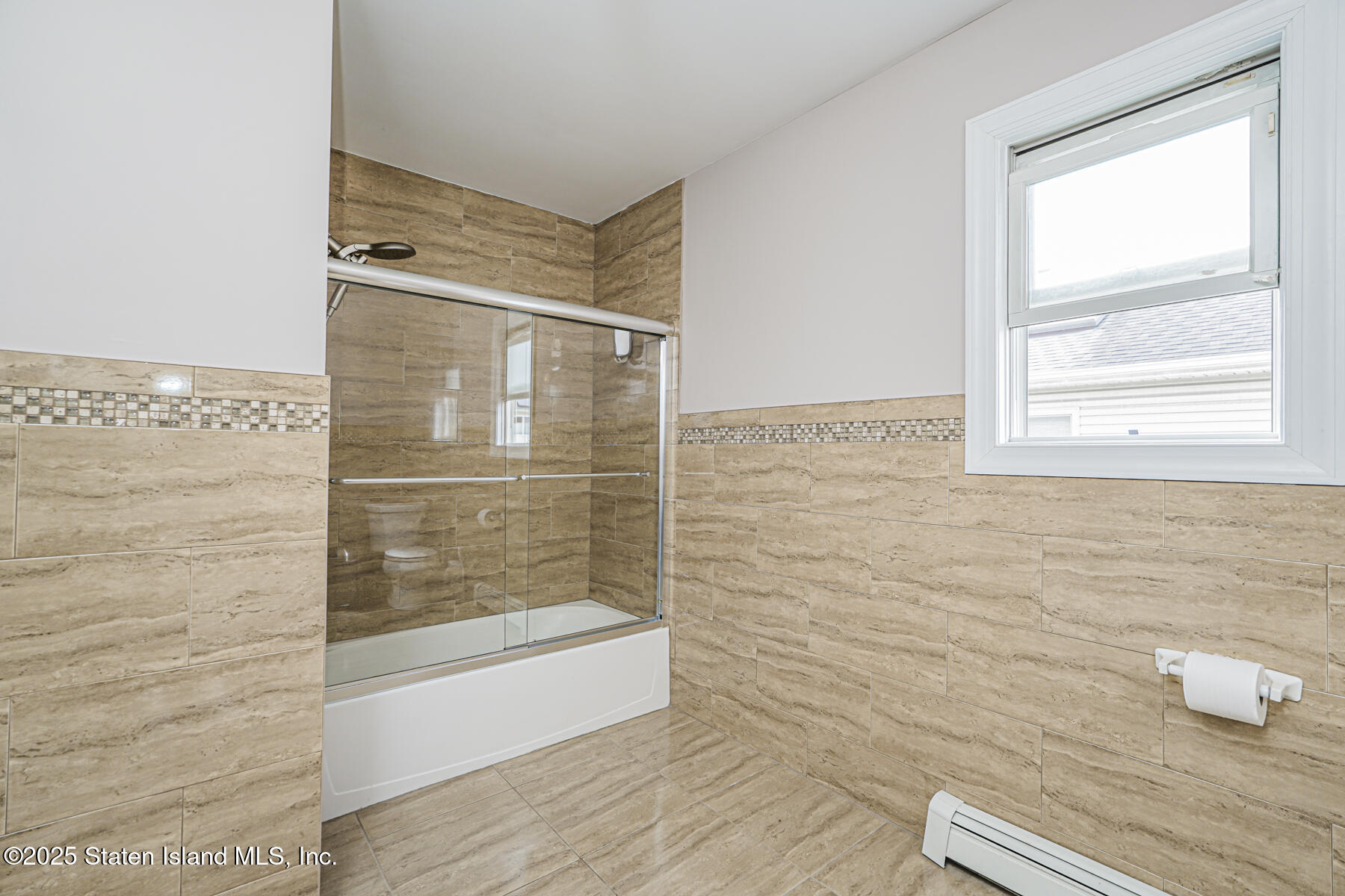 28 Brookside Loop Staten Island, NY 10309 - Photo 36 of 60 a bathroom with a shower