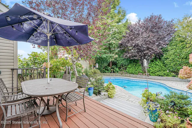 $1,469,999 | 28 Brookside Loop | Woodrow