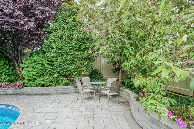 $1,469,999 | 28 Brookside Loop | Woodrow