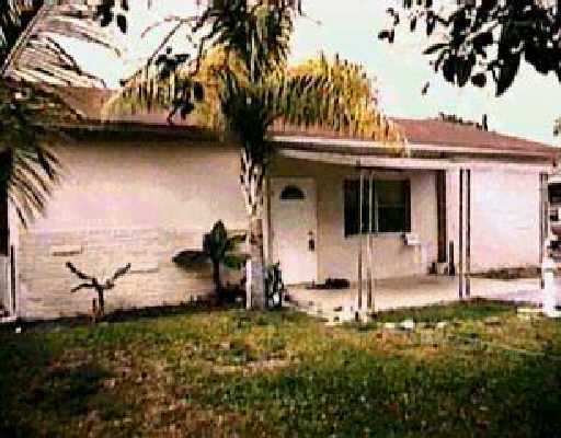 201 Manchester Street Boca Raton, FL 33487 - Photo 1 of 2 Primary Photo