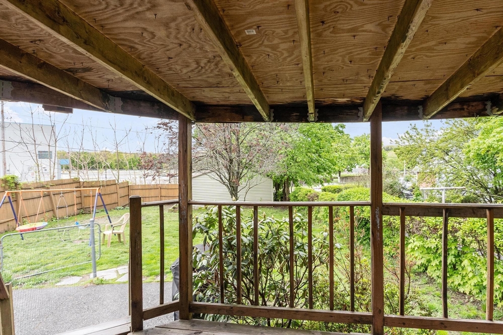 77 Mack Road Fitchburg, MA 01420 - Photo 7 of 34