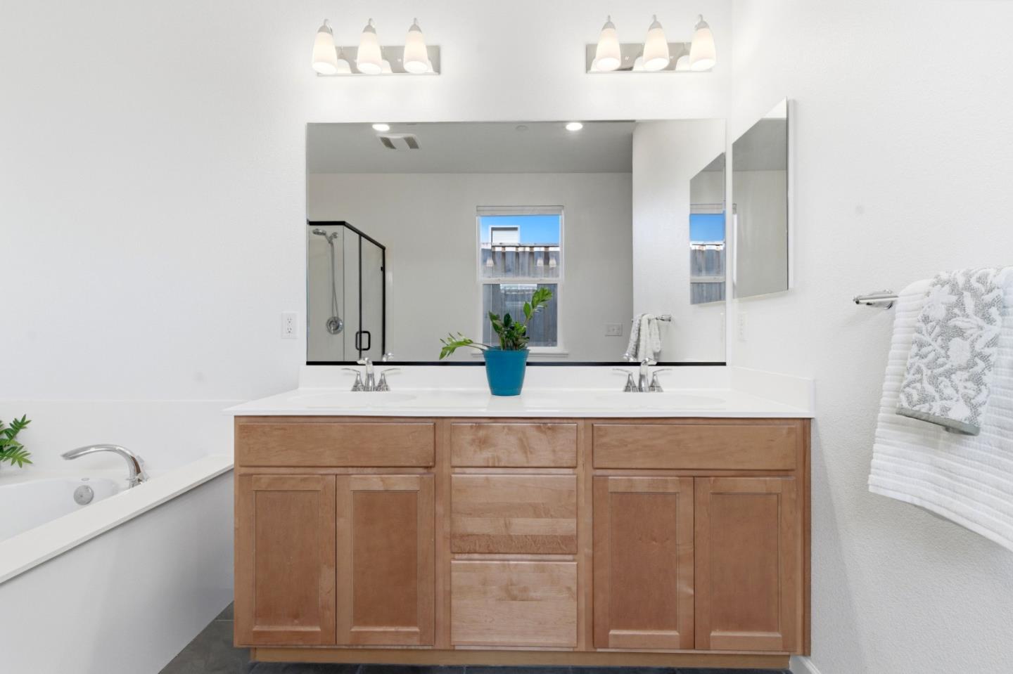 1920 Dylan Street Hollister, CA 95023 - Photo 17 of 30