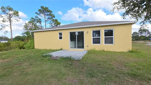 $1,850 | 354 Western Avenue South, Lehigh Acres, FL 33974