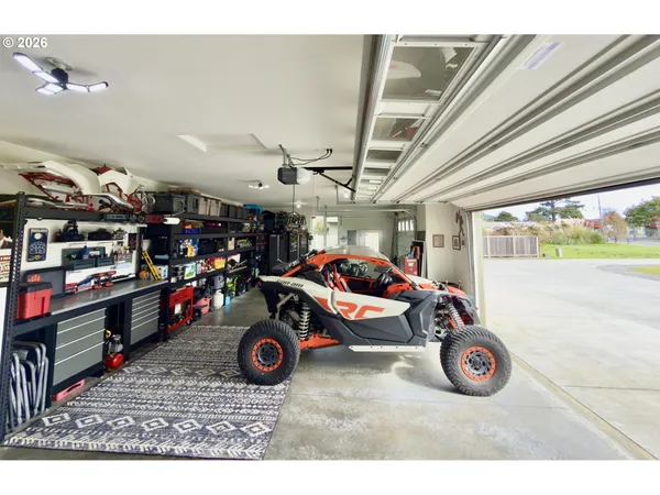 $839,000 | 7205 Edge Cliff Drive, Brookings, OR 97415