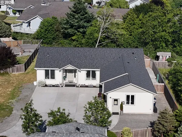 $839,000 | 7205 Edge Cliff Drive, Brookings, OR 97415