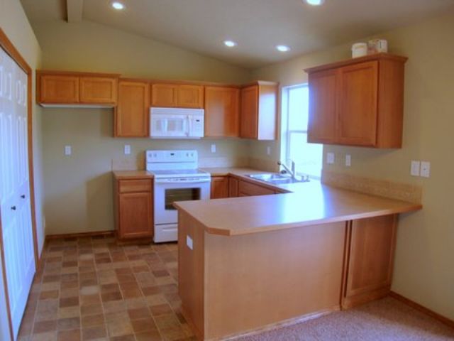 18231 Astor Court Colbert, WA 99005 - Photo 5 of 8 Gallery Image 5