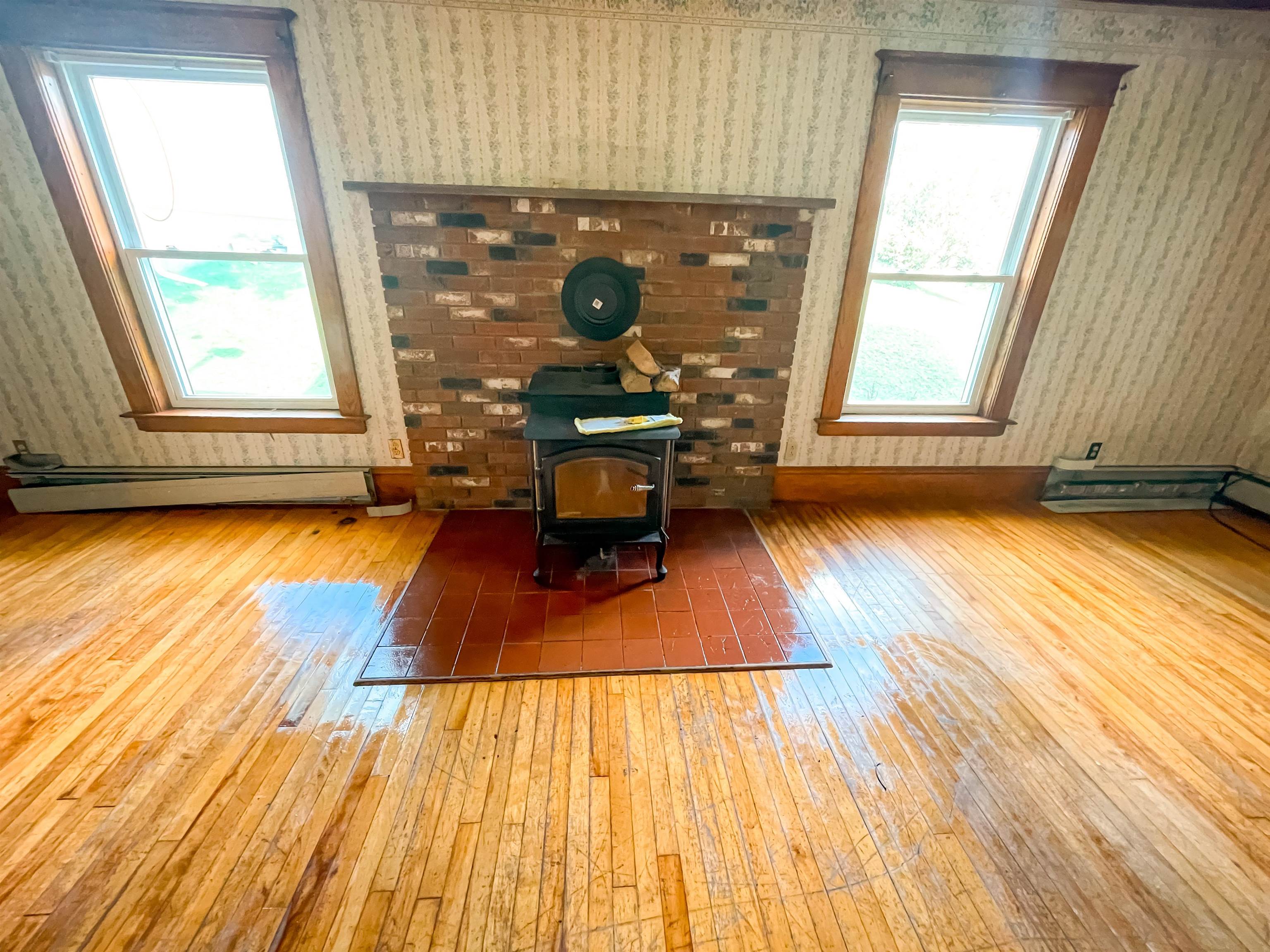 269 West Main Street Newport, VT 05855 - Photo 9 of 19