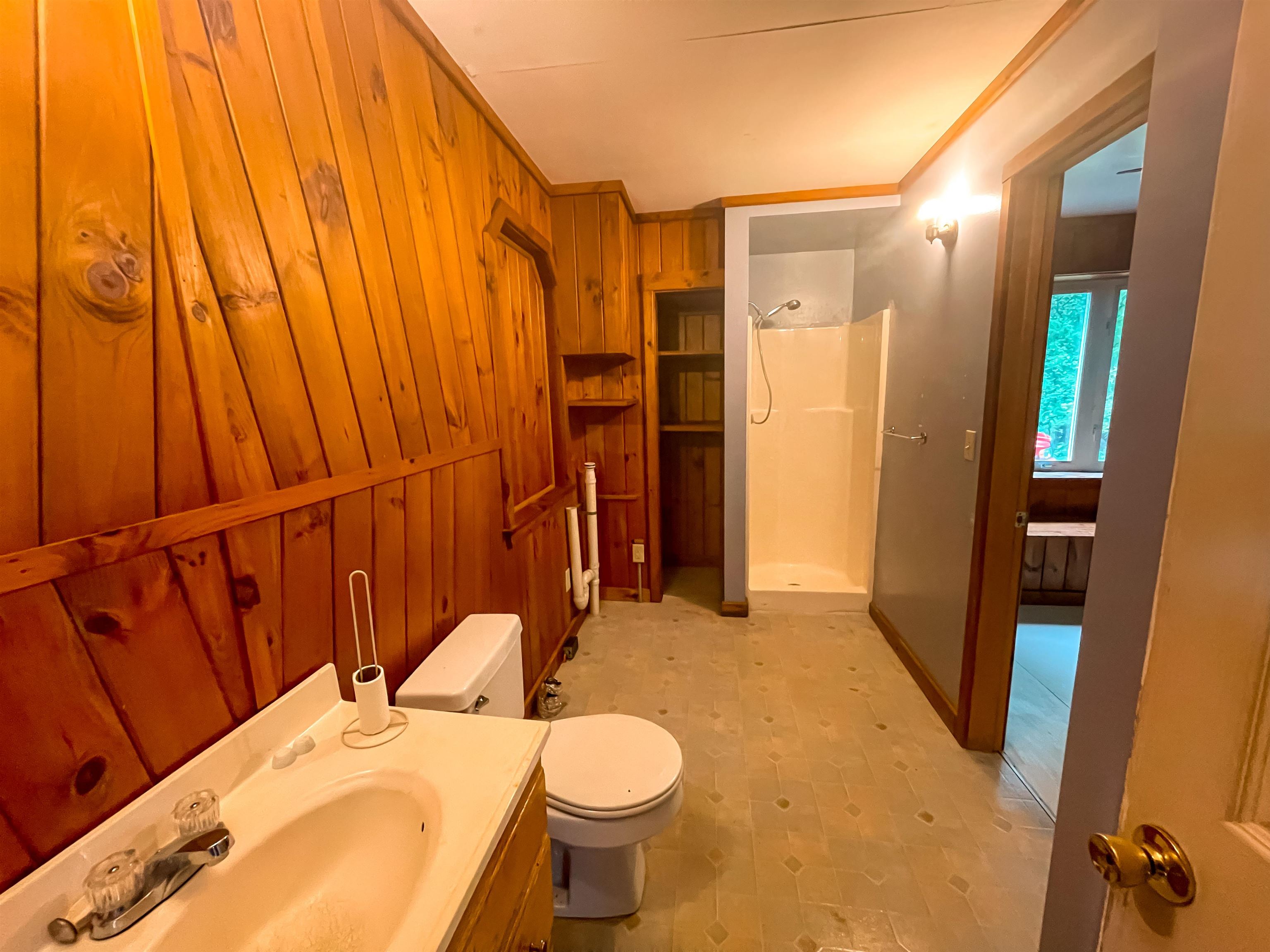 269 West Main Street Newport, VT 05855 - Photo 10 of 19