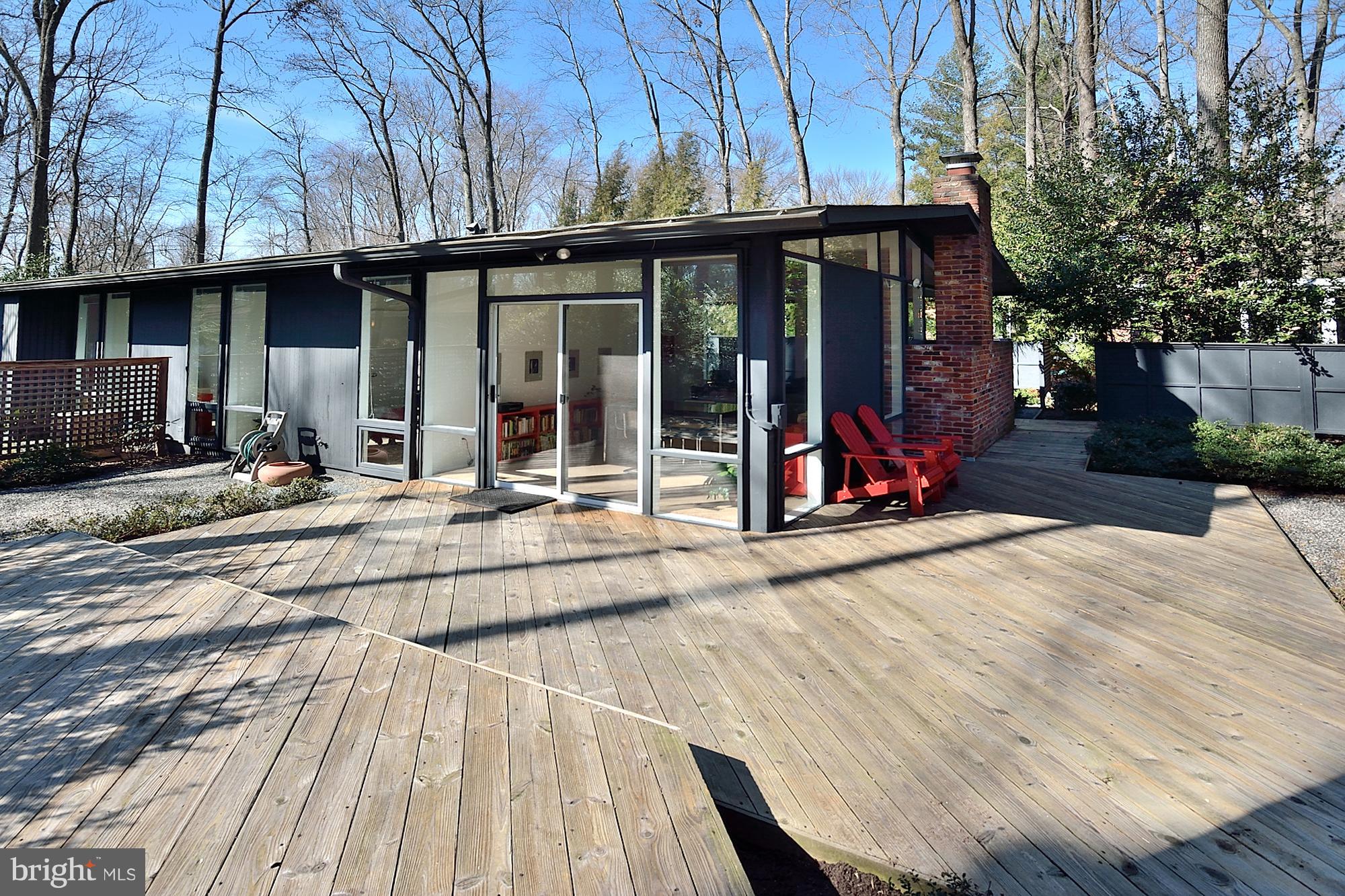 7519 Elba Road Alexandria, VA 22306 - Photo 25 of 30 Exterior (Rear)
