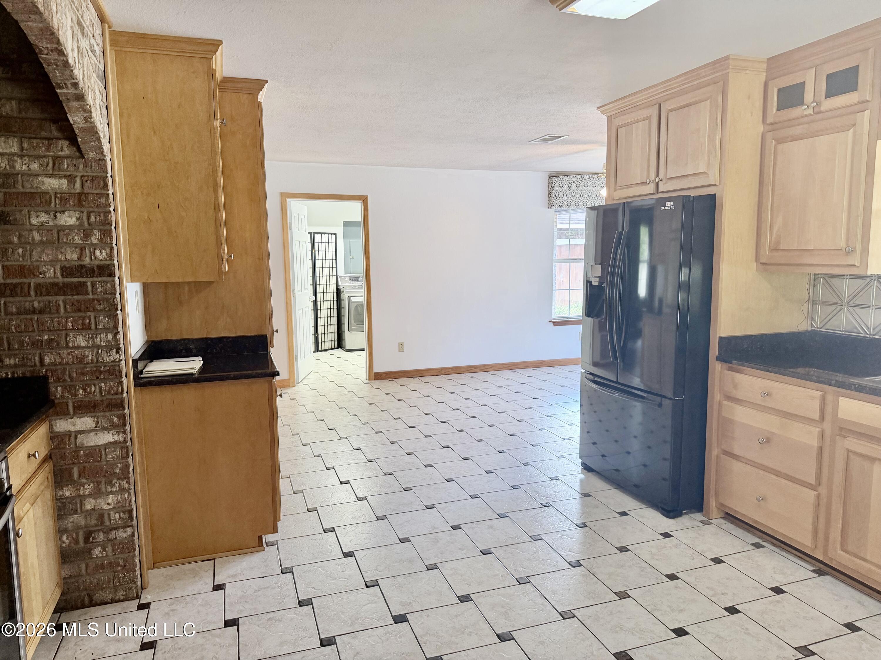 17816 Fosters Road Moss Point, MS 39562 - Photo 11 of 32 IMG_5517