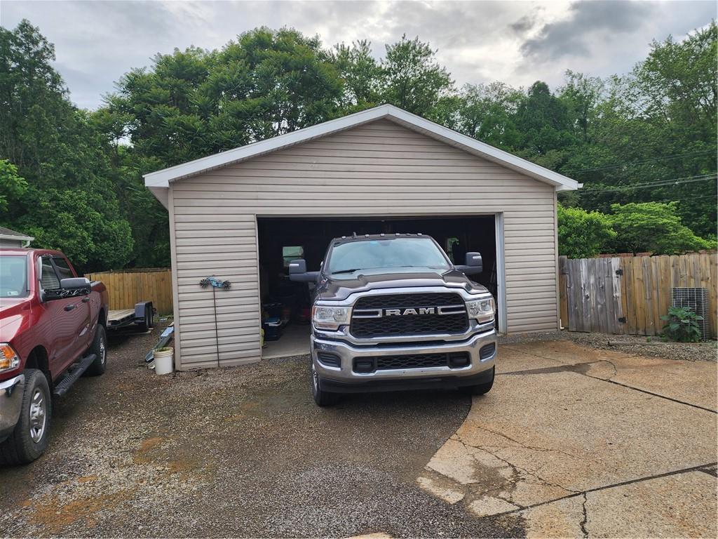 2655 River Road Vandergrift, PA 15690 - Photo 3 of 47 DETACHED 24X36 GARAGE