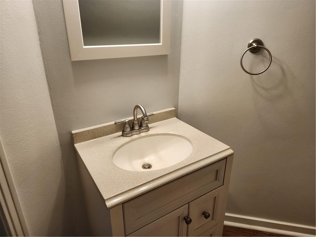 2655 River Road Vandergrift, PA 15690 - Photo 33 of 47 HALF BATH