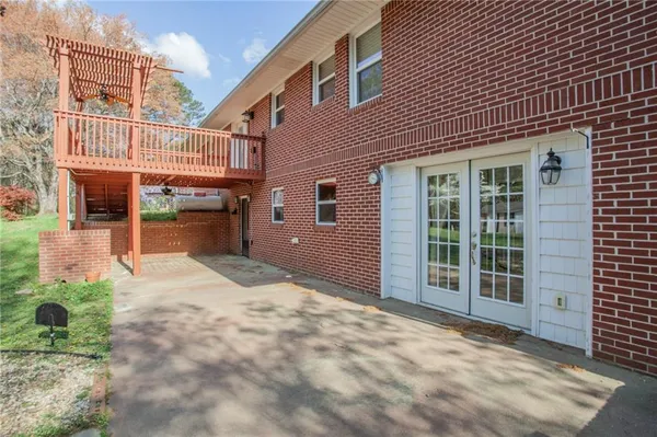 a view of a house with a outdoor space