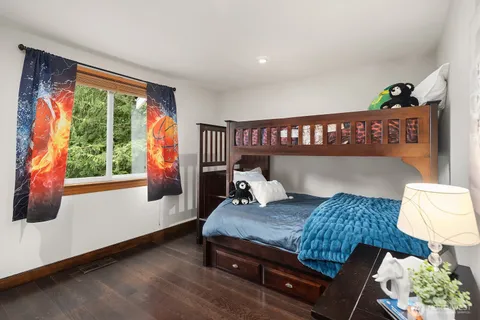 $1,698,000 | 21422 Southeast 37th Street, Sammamish, WA 98075