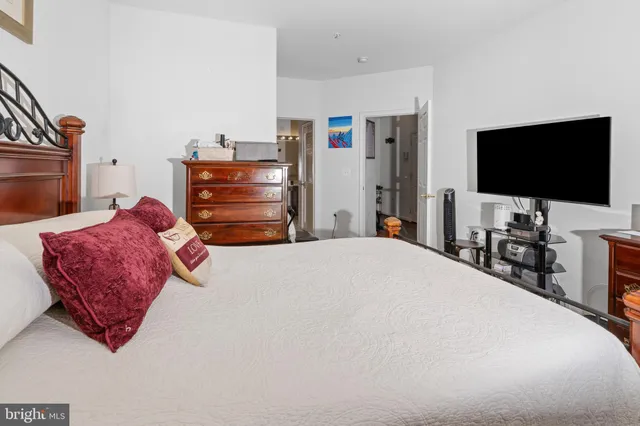 $333,900 | 13216 Fox Bow Drive, Unit 403, Upper Marlboro, MD 20774