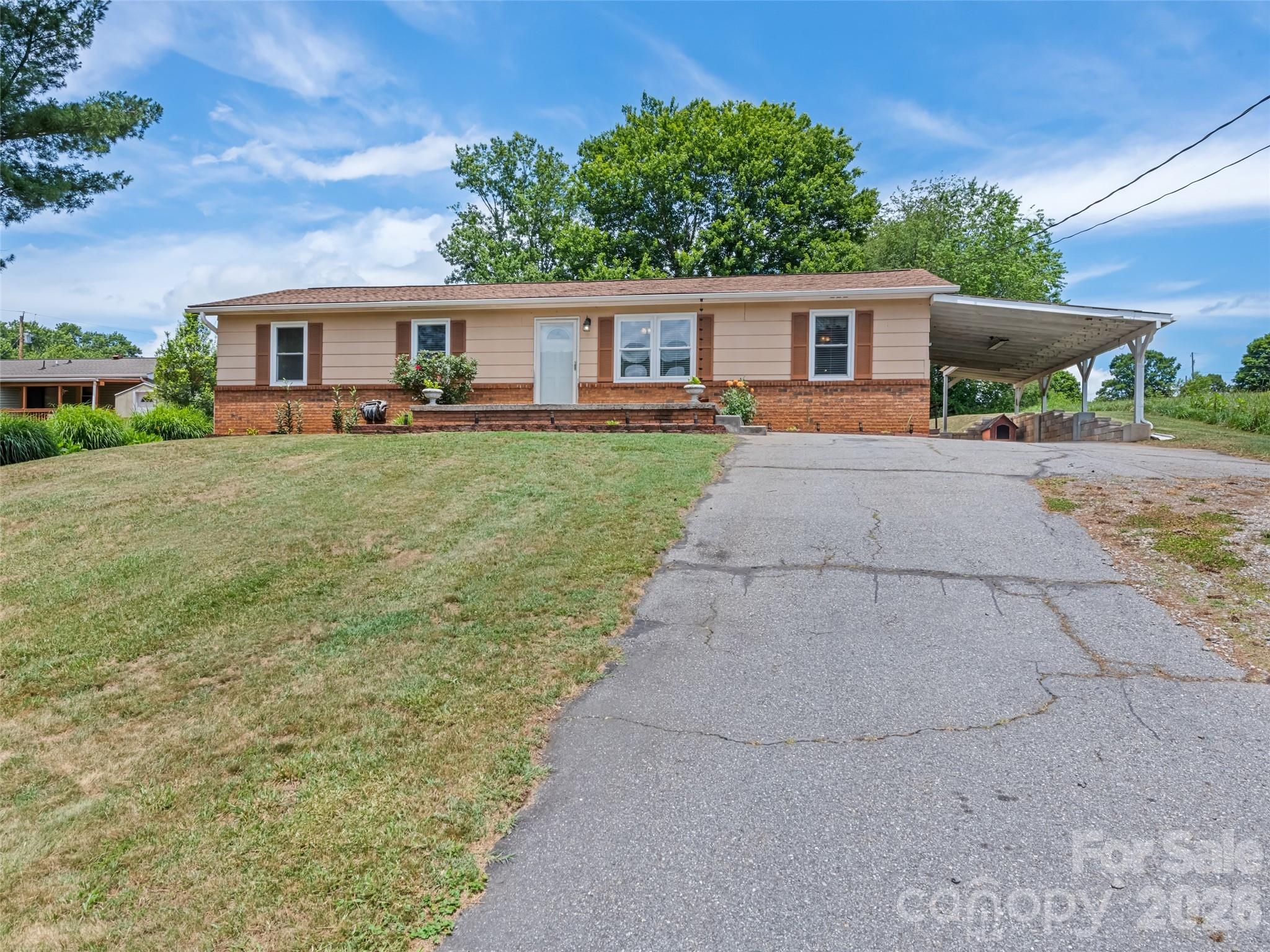 111 Keith Street Clyde, NC 28721 - Photo 2 of 26