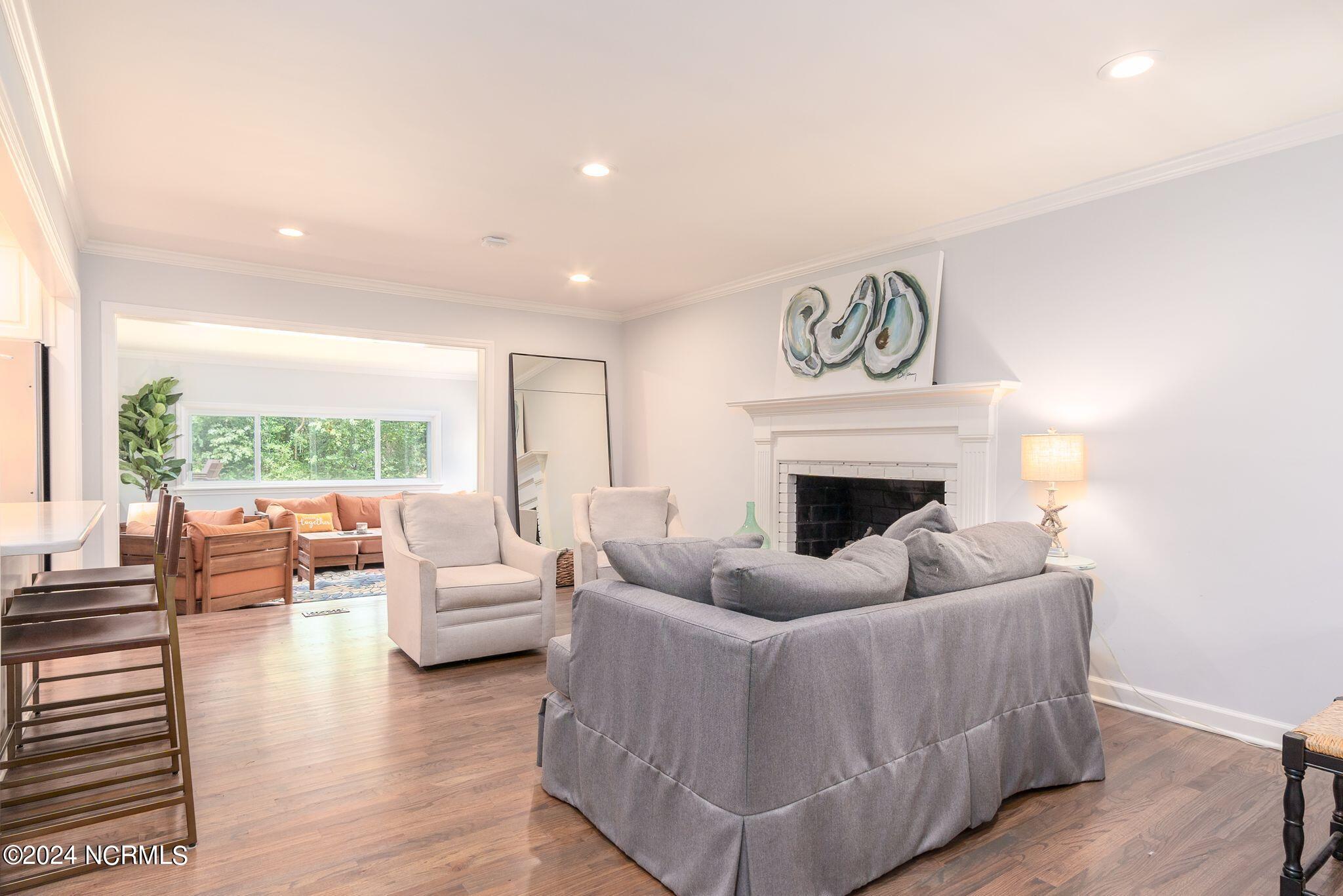 4510 Tenella Road New Bern, NC 28562 - Photo 20 of 70 Living Room