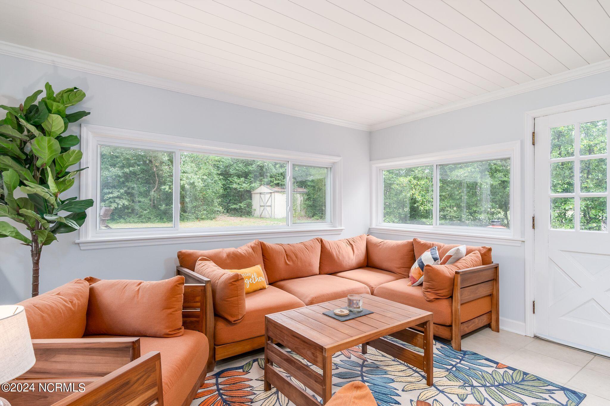 4510 Tenella Road New Bern, NC 28562 - Photo 23 of 70 Sun Room