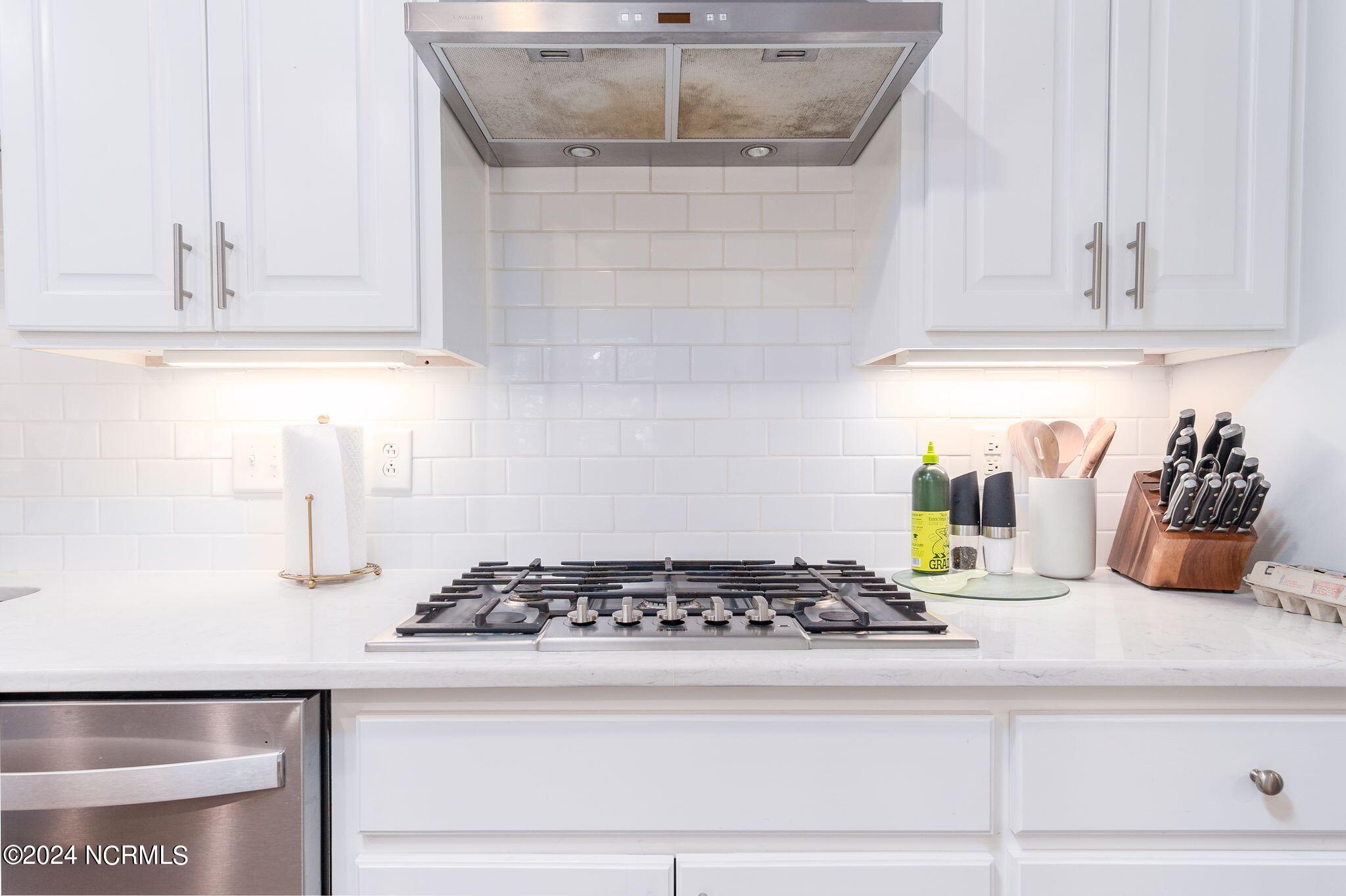 4510 Tenella Road New Bern, NC 28562 - Photo 26 of 70 Kitchen