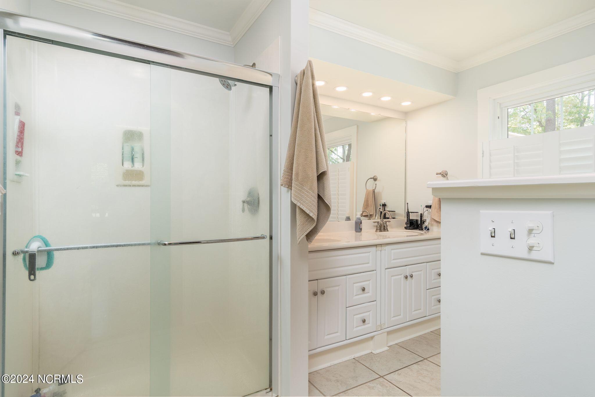 4510 Tenella Road New Bern, NC 28562 - Photo 34 of 70 Owners Bathroom