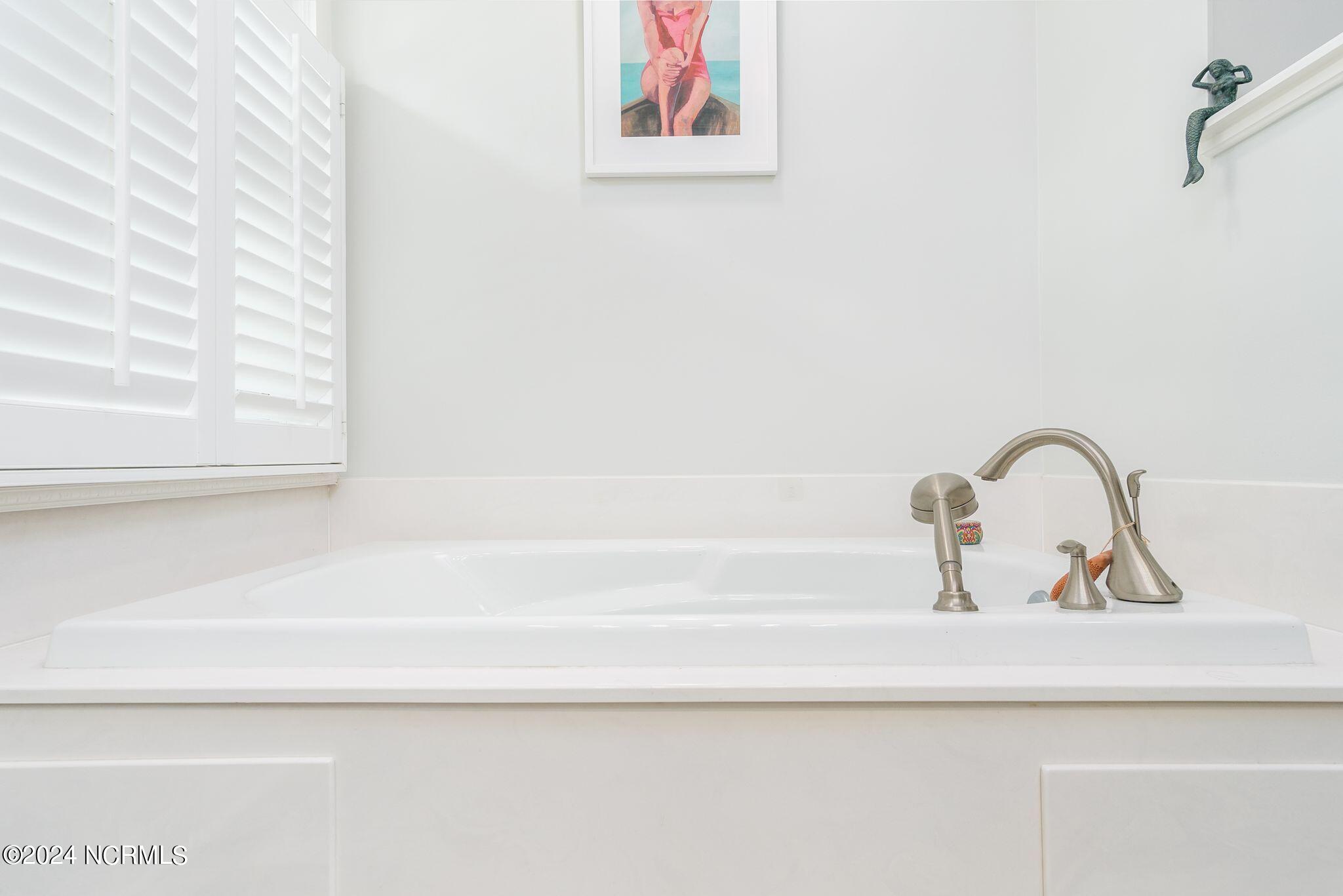 4510 Tenella Road New Bern, NC 28562 - Photo 36 of 70 Owners Bathroom