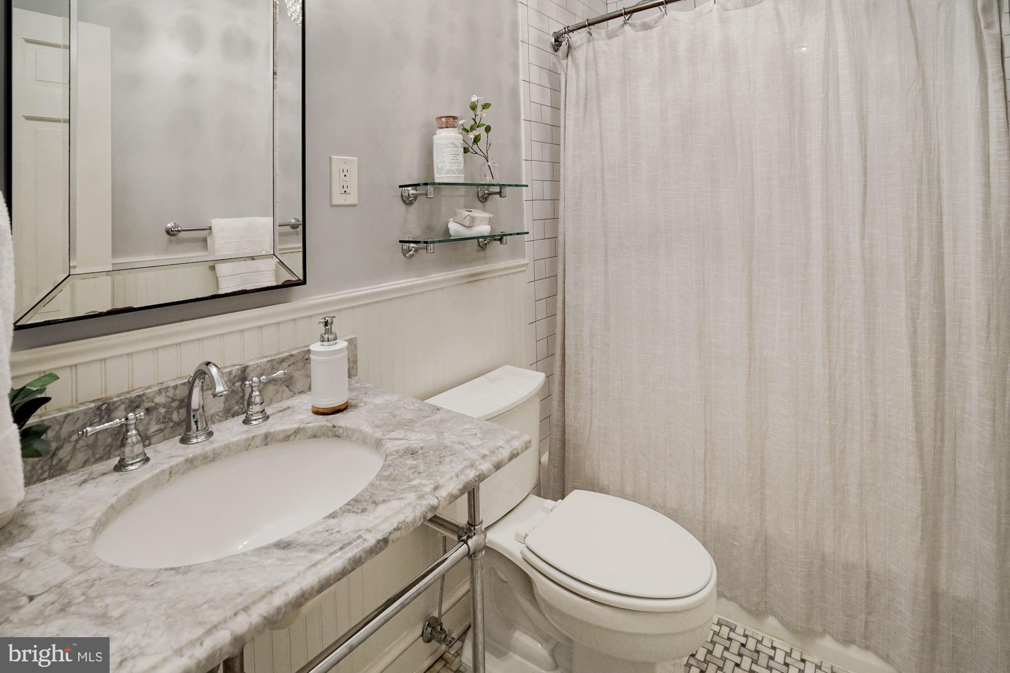 214 11th Street Southeast Washington, DC 20003 - Photo 21 of 40