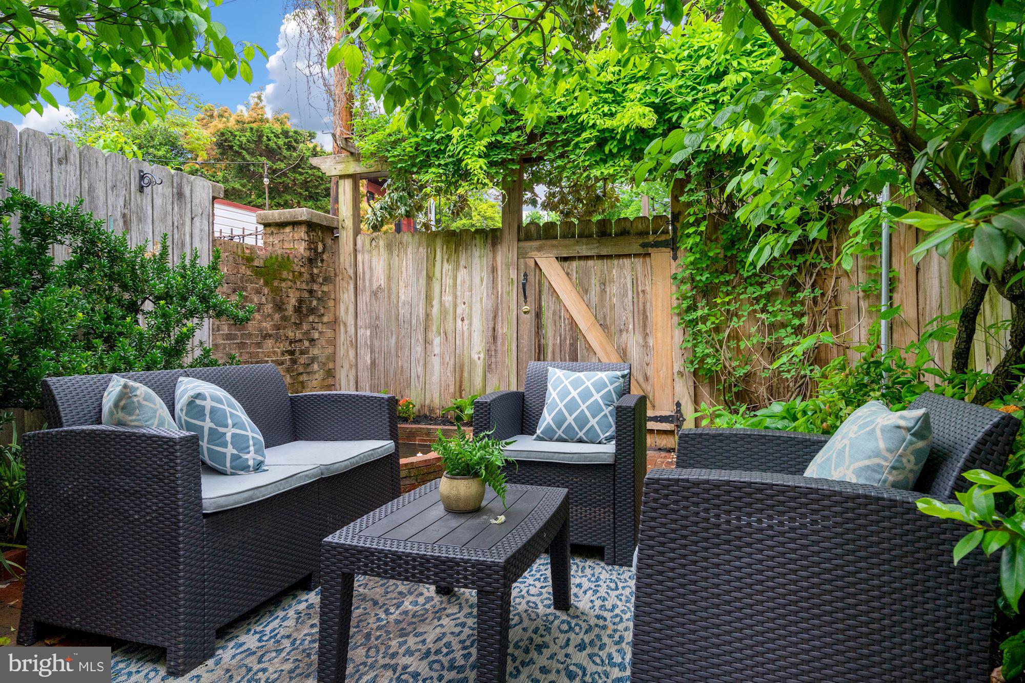 214 11th Street Southeast Washington, DC 20003 - Photo 36 of 40