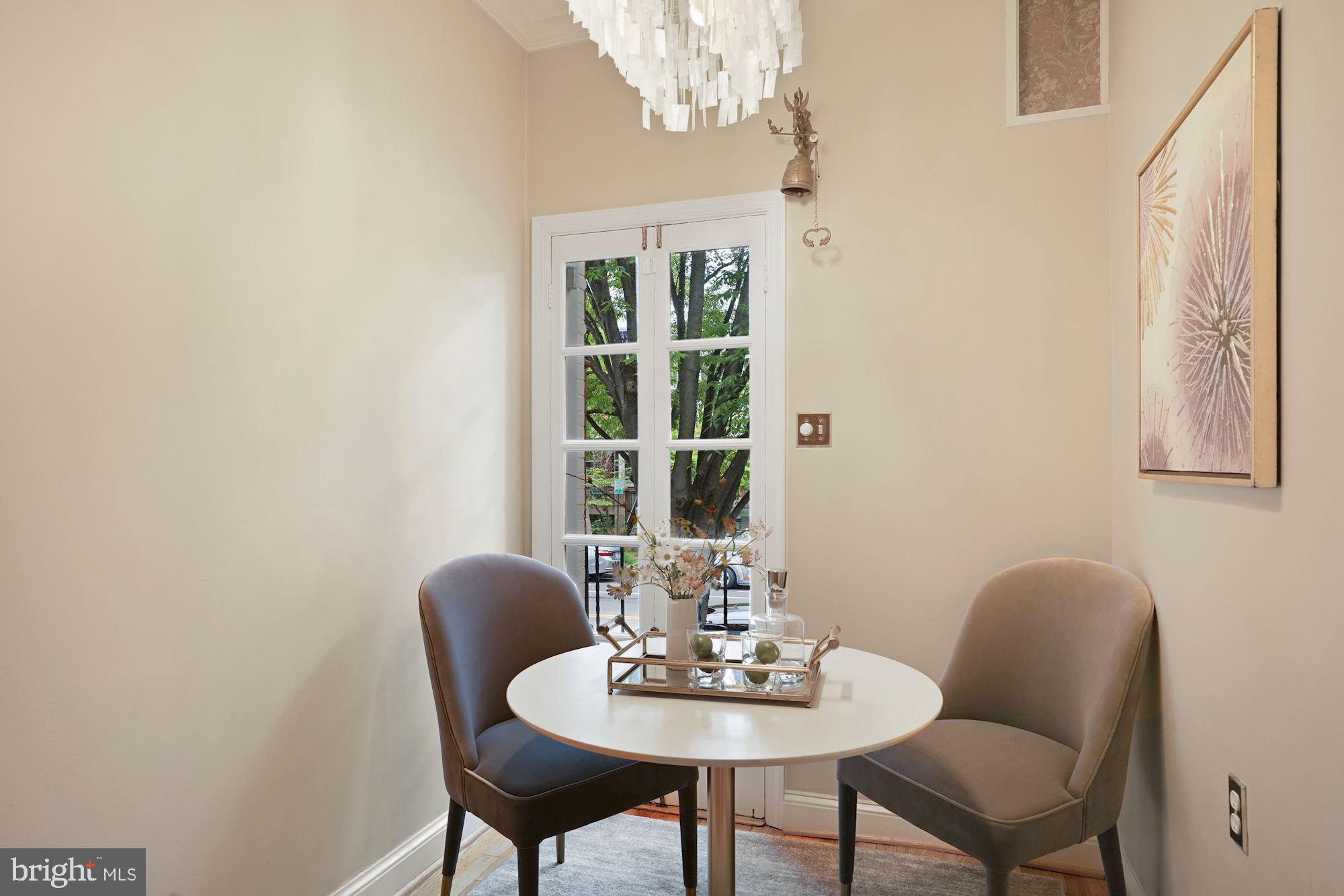 214 11th Street Southeast Washington, DC 20003 - Photo 9 of 40