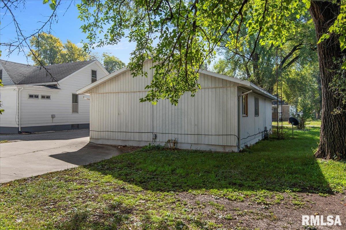 1301 East Cedar Street Springfield, IL 62703 - Photo 25 of 28