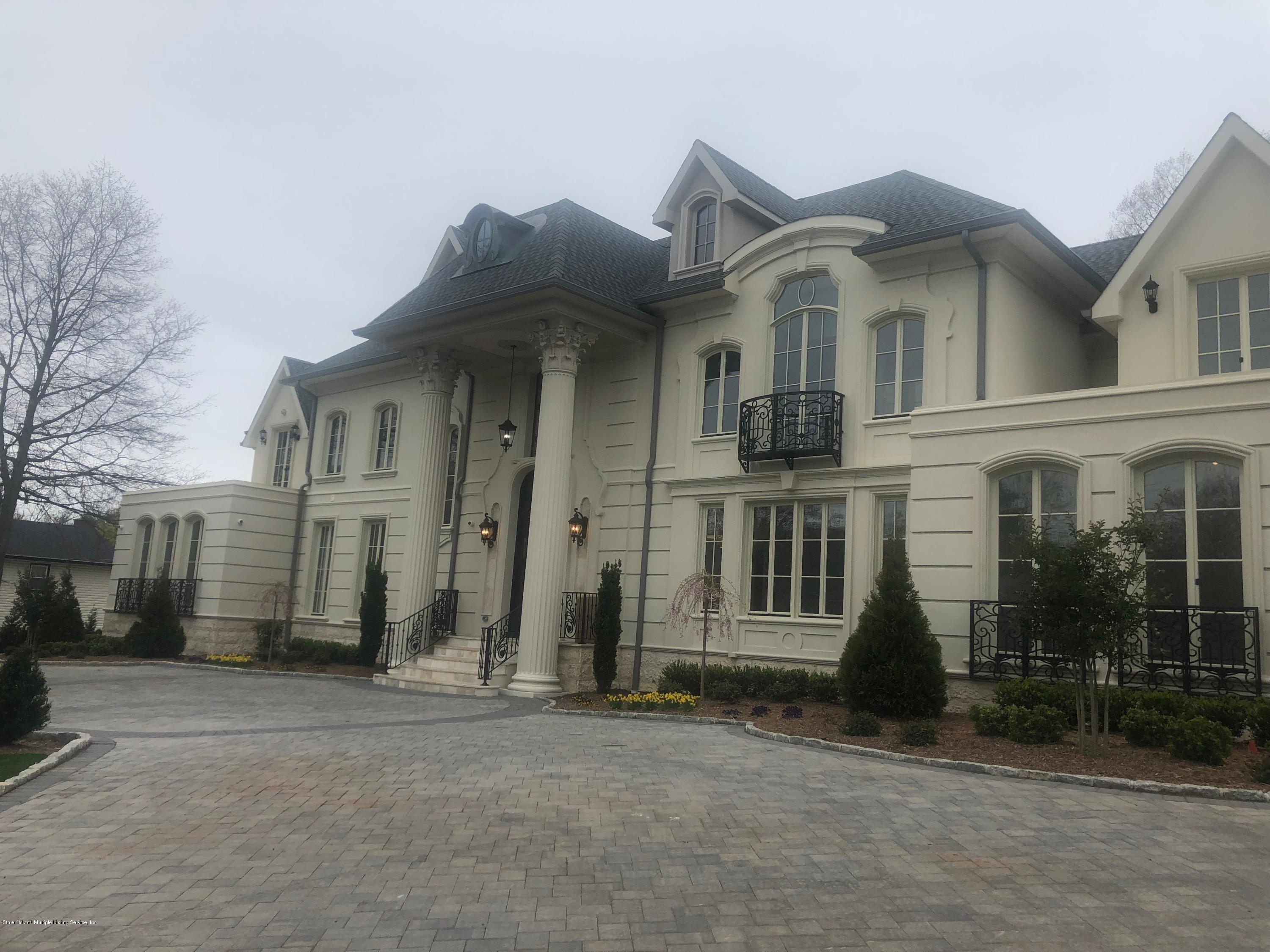 16 Buttonwood Road Staten Island, NY 10304 - Photo 5 of 10 but8