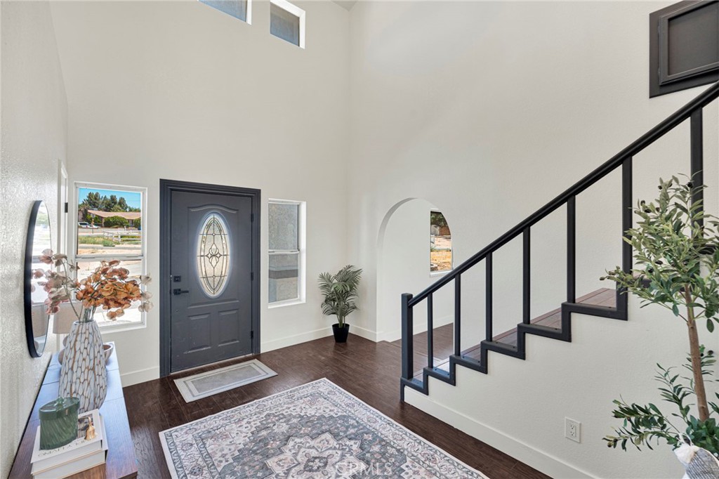 14204 Tehachapi Road Apple Valley, CA 92307 - Photo 6 of 72