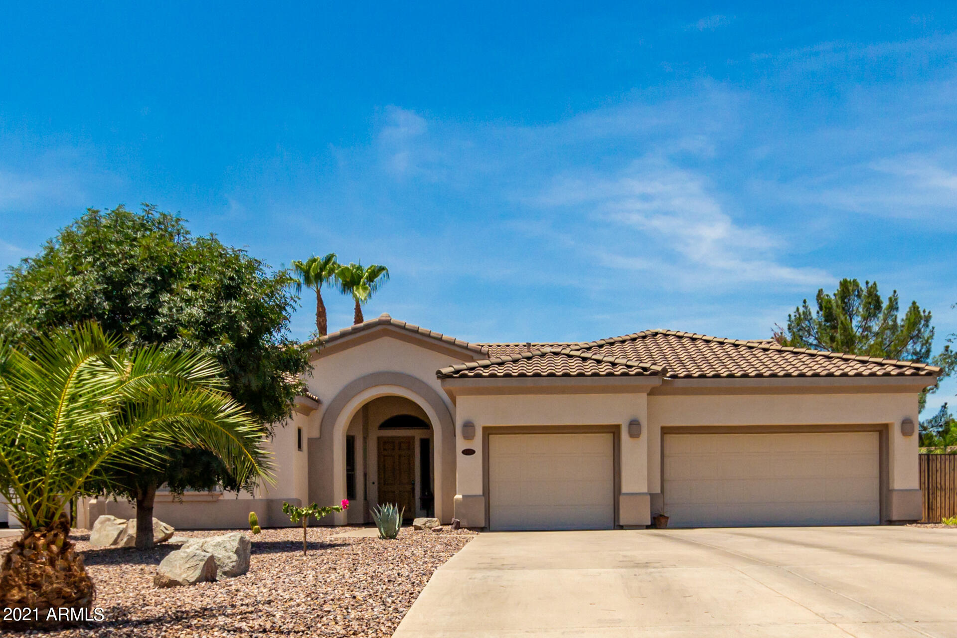 4648 South Ranger Court Gilbert, AZ 85297 - Photo 8 of 49 a view of a house with a backyard