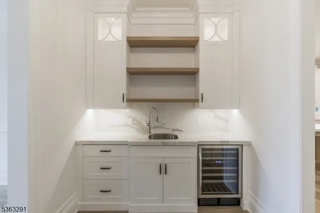 $3,645,000 | 8 Cobblestone Court, Warren, NJ 07059