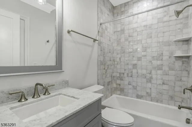 $3,645,000 | 8 Cobblestone Court, Warren, NJ 07059